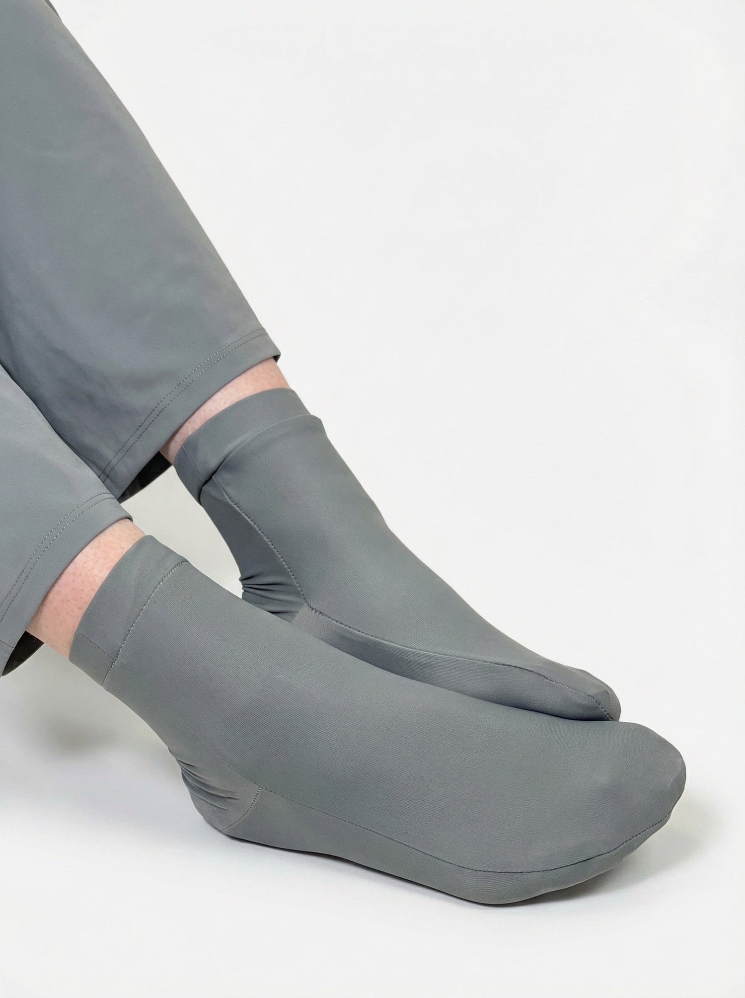 SWIMMING SOCKS